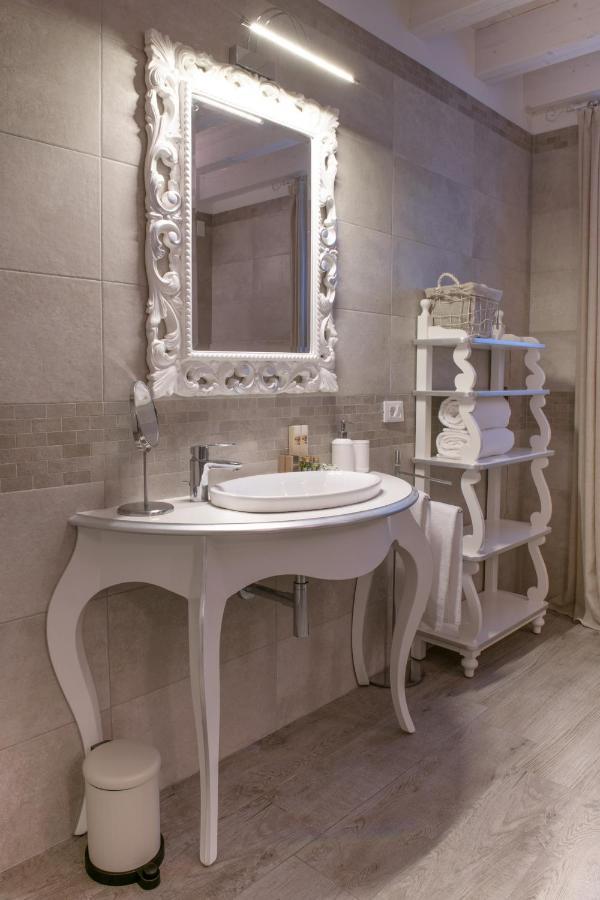 The Suite Home Verona Luaran gambar